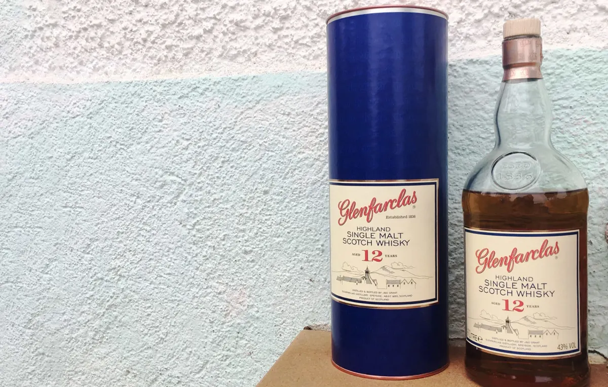 Botella de Glenfarclas 12