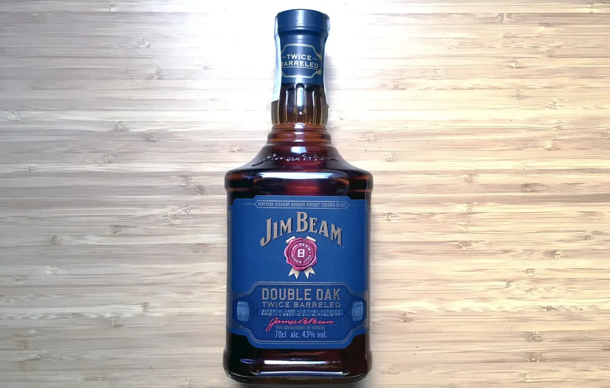 Botella de Jim Beam Double Oak