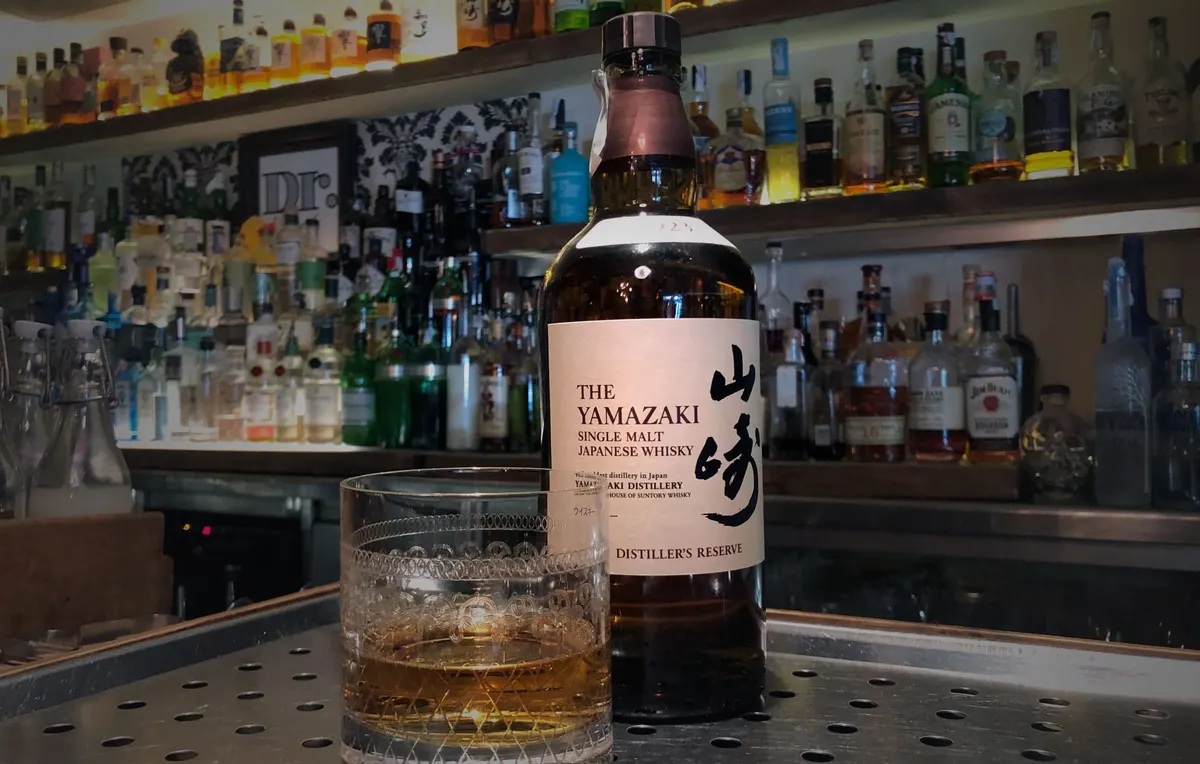 Botella de Yamazaki Distiller’s Reserve