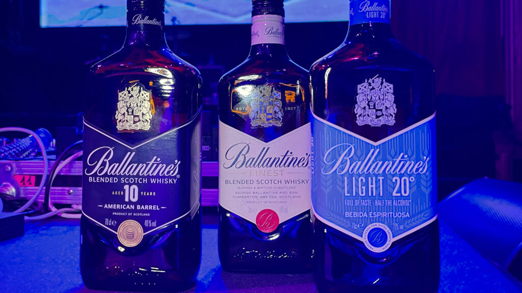 Crisis del whisky en 2025 - Ballantine's Light